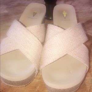 Volatile Size 9 barely worn